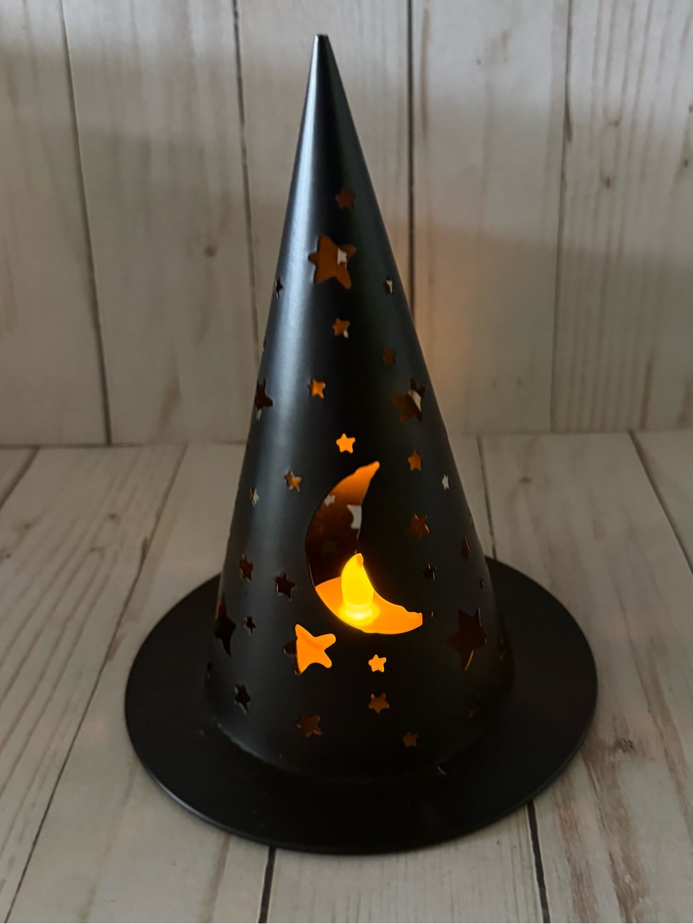 Light up witches hat